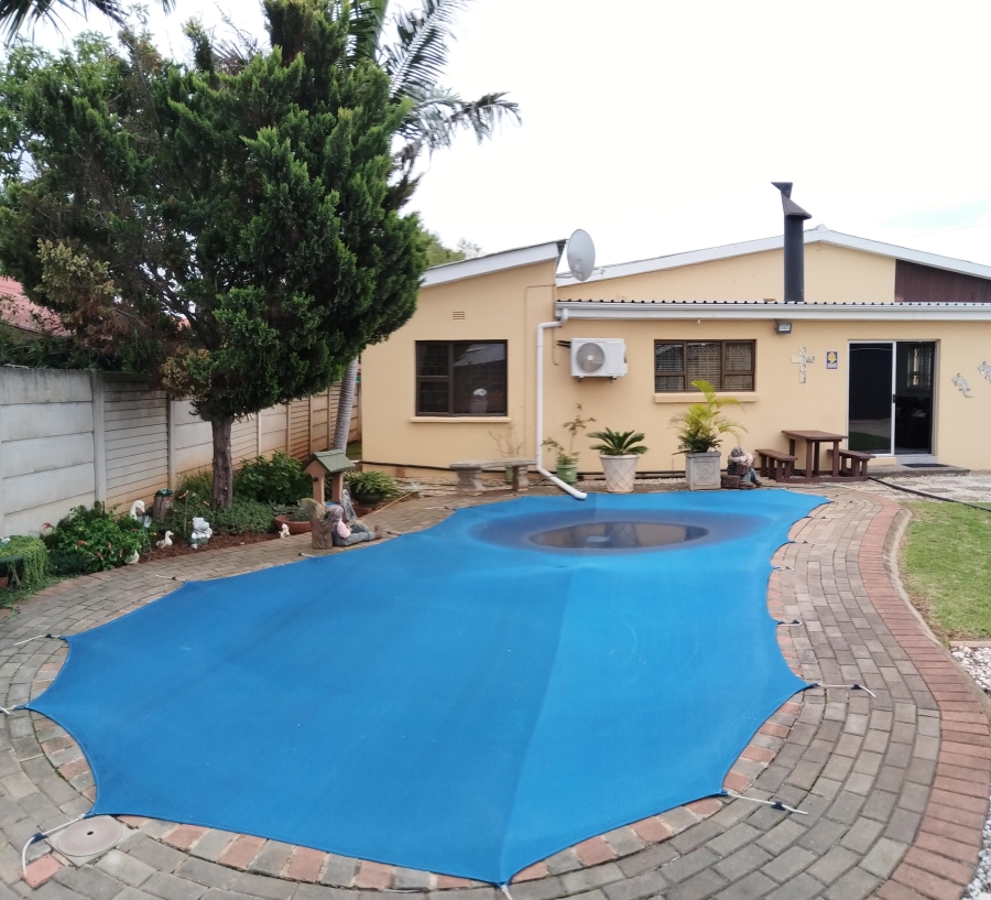 3 Bedroom Property for Sale in Manor Heights Eastern Cape